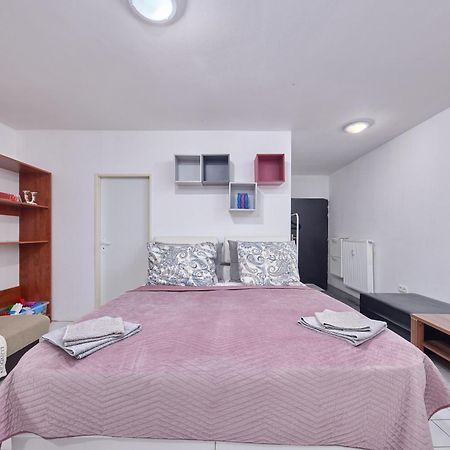 Relax Apartment ブラチスラヴァ エクステリア 写真