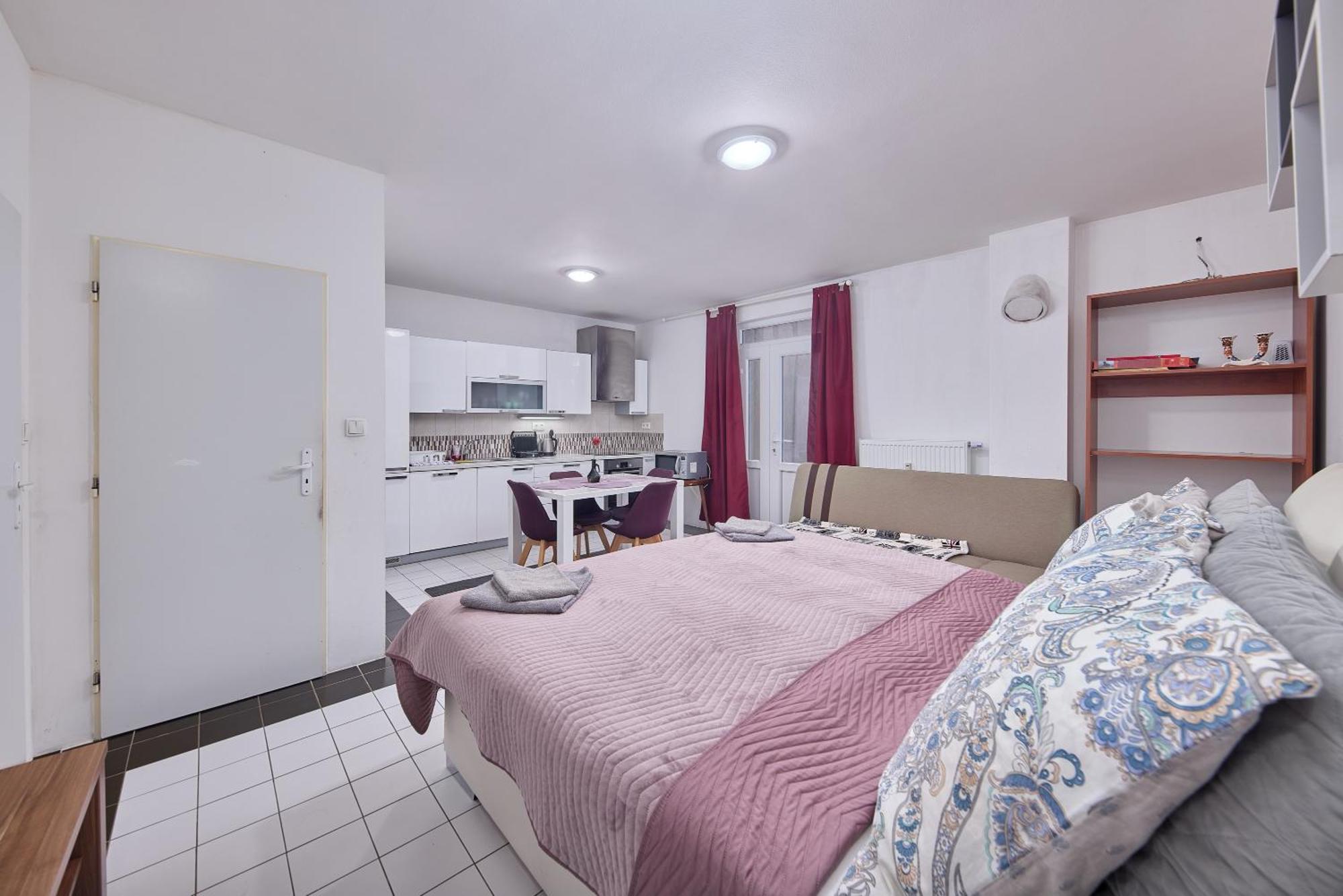 Relax Apartment ブラチスラヴァ エクステリア 写真